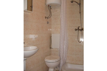 Croatia Privát Mastrinka, Exterior